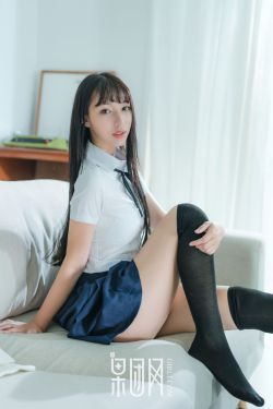 女子全裸摔跤